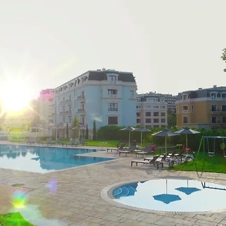 Carpe Palace * Saints Constantine and Helena